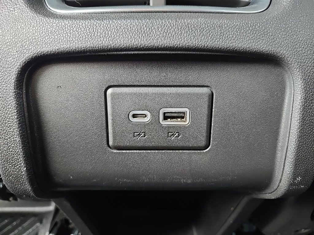 Used 2022 Chevrolet Blazer LT FWD image 38