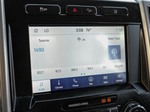 Used 2020 Ford F350 Lariat w/ Lariat Value Package image 28