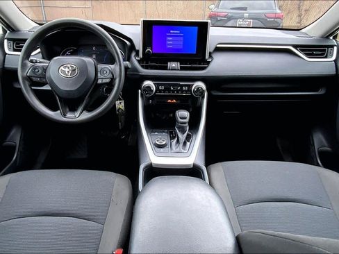 Used 2025 Toyota RAV4 LE image 13