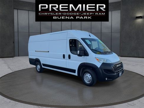Used 2023 RAM ProMaster 3500 w/ Driver Convenience Group image 2