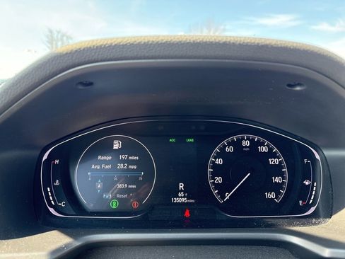 Used 2018 Honda Accord Touring image 26