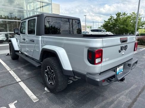 Used 2023 Jeep Gladiator Sport AWD/4WD image 7