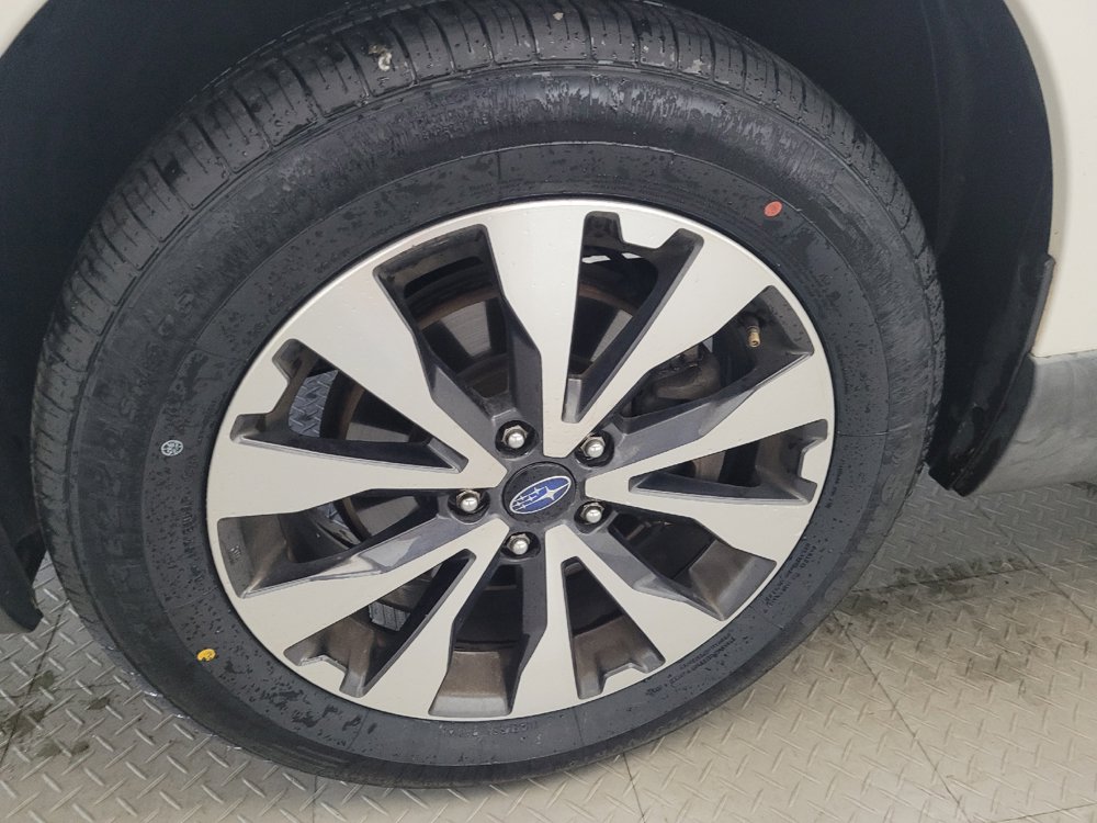 Used 2017 Subaru Outback 2.5i Limited AWD/4WD image 31