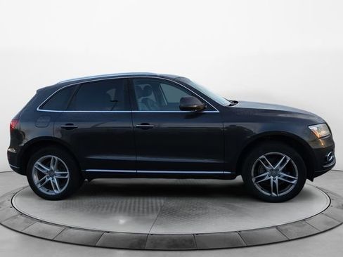 Used 2017 Audi Q5 2.0T Premium Plus w/ Technology Package image 6