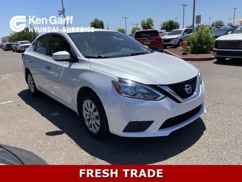 Used 2017 Nissan Sentra SV FWD image 1