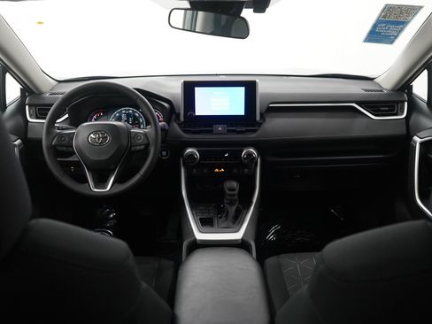 Used 2025 Toyota RAV4 XLE image 12