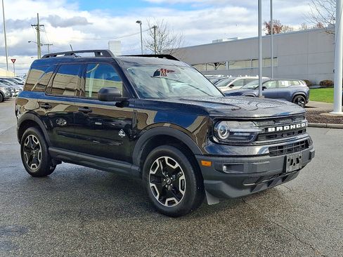Certified 2023 Ford Bronco Sport Outer Banks w/ Tech Package image 3