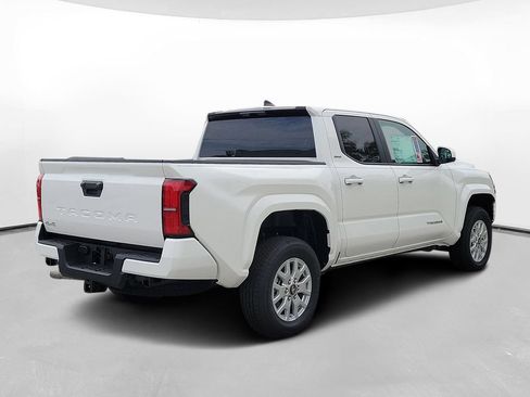 New 2026 Toyota Tacoma SR5 AWD/4WD image 4