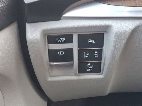 Used 2020 Acura MDX SH-AWD w/ Technology Package image 26