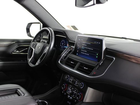 Used 2022 Chevrolet Tahoe Z71 image 13