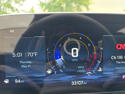 Used 2025 Chevrolet Equinox LT FWD image 36