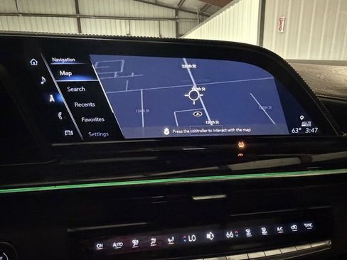 Used 2022 Cadillac Escalade ESV Sport w/ LPO, ONYX Package image 17