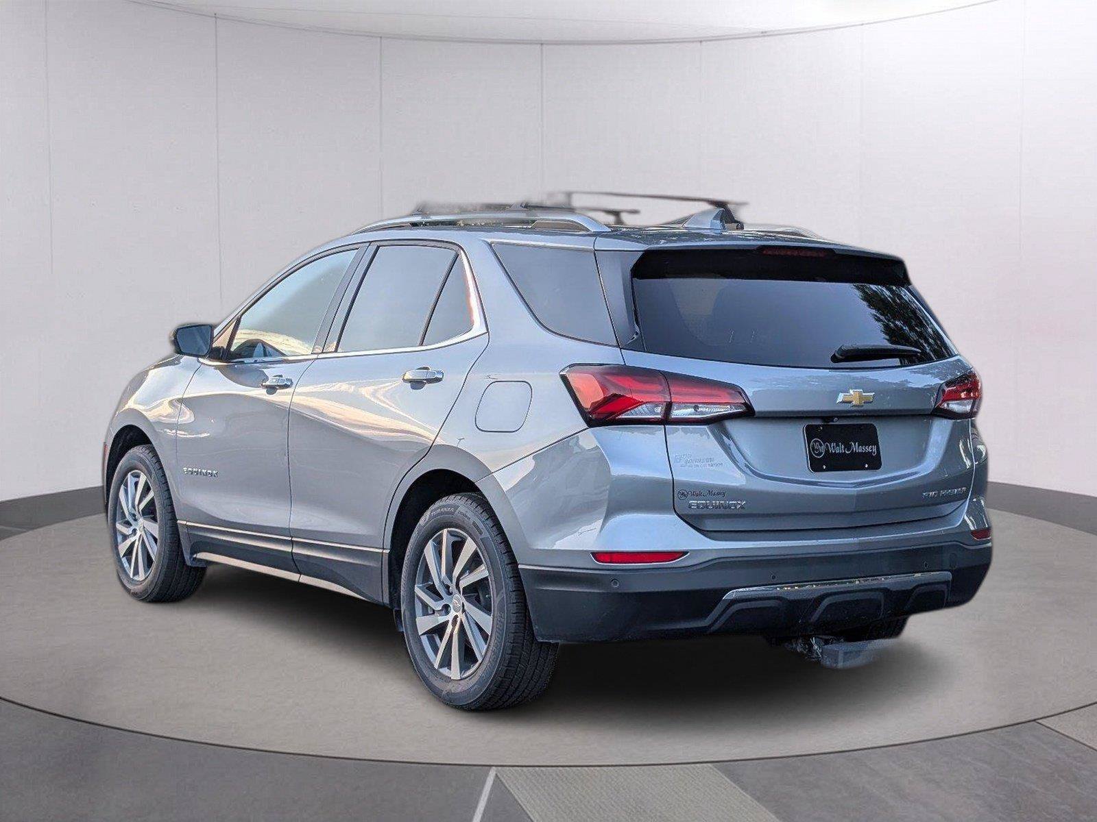 Used 2024 Chevrolet Equinox Premier AWD/4WD image 3