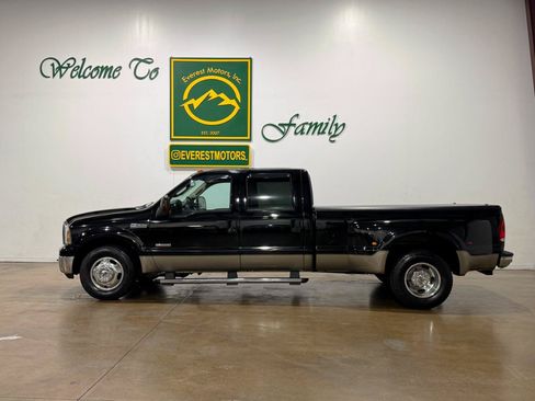 Used 2005 Ford F350 Lariat RWD image 4