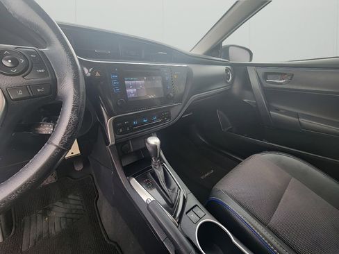 Used 2017 Toyota Corolla SE w/ Carpet Mat Package (TMS) image 18