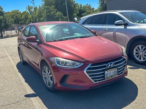 Used 2018 Hyundai Elantra SEL FWD image 1