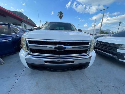 Used 2011 Chevrolet Silverado 1500 W/T w/ LS Package RWD image 1