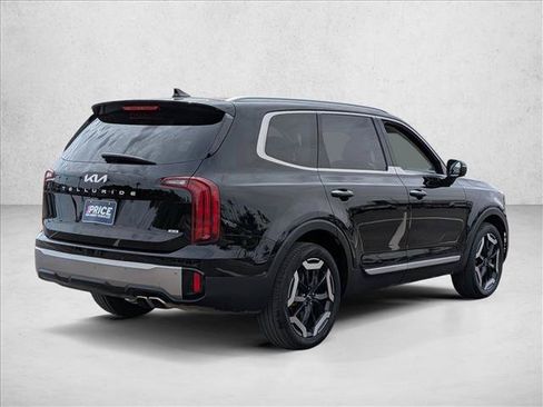Used 2025 Kia Telluride S AWD/4WD image 5