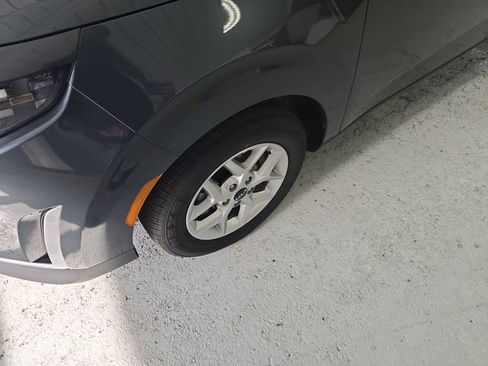 Certified 2025 Kia Soul LX w/ LX Technology Package image 9