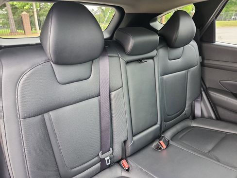 Used 2025 Hyundai Tucson Limited AWD/4WD image 9
