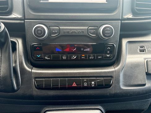 Used 2023 RAM ProMaster 2500 FWD image 14