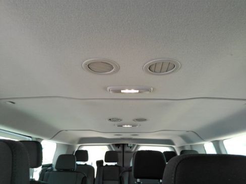 Used 2025 Ford Transit 350 XLT image 27