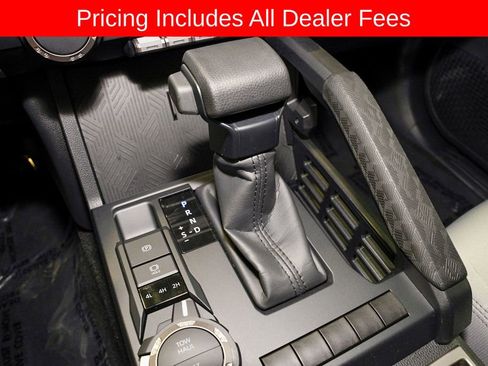 Certified 2025 Toyota Tacoma SR5 AWD/4WD image 14