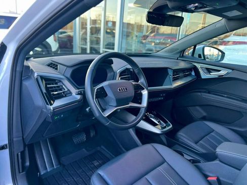 Used 2024 Audi Q4 e-tron Prestige image 15