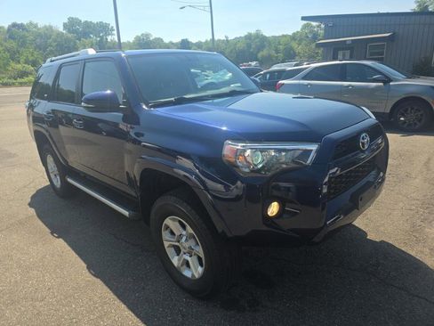 Used 2015 Toyota 4Runner SR5 Premium AWD/4WD image 5