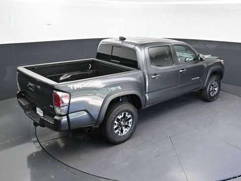 Used 2023 Toyota Tacoma TRD Off-Road w/ Technology Package AWD/4WD image 24