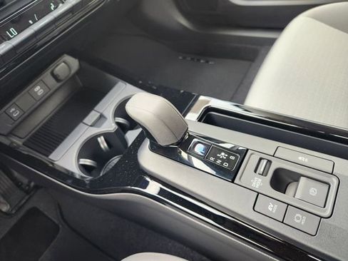 New 2026 Toyota Prius LE image 16