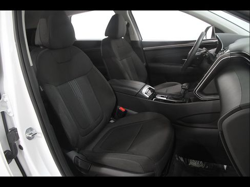 Certified 2024 Hyundai Tucson SEL AWD/4WD image 16