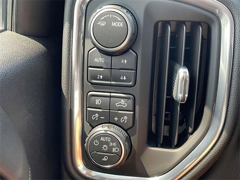 Certified 2021 Chevrolet Silverado 1500 LTZ image 24