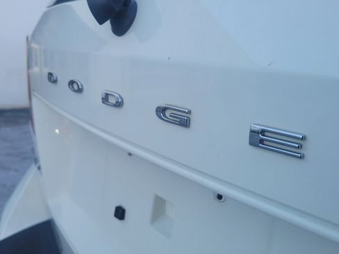 Used 2015 Dodge Journey R/T w/ Flexible Seating Group image 6