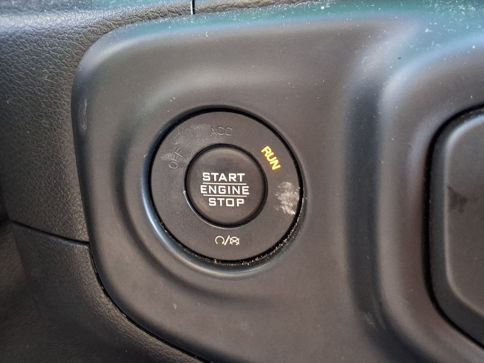 Used 2018 Jeep Wrangler Unlimited Sport S AWD/4WD image 23