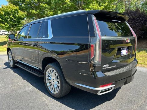 Used 2023 Cadillac Escalade ESV Premium Luxury RWD image 21