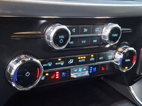 Used 2024 Ford F150 Lariat w/ FX4 Off-Road Package image 12