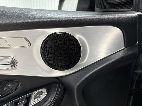 Used 2019 Mercedes-Benz GLC 300 image 25
