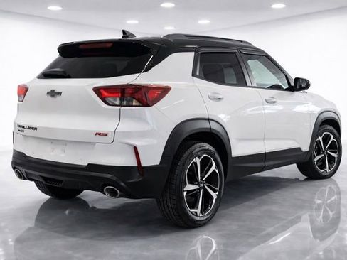 Used 2021 Chevrolet TrailBlazer RS w/ Convenience Package image 5