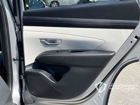 Certified 2026 Hyundai Tucson SE FWD image 24