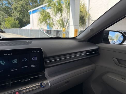 Used 2025 Hyundai Kona SEL image 35