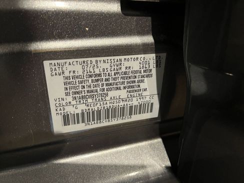 Used 2025 Nissan Sentra SV image 28