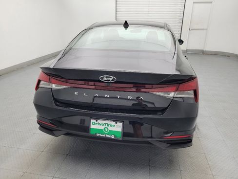Used 2023 Hyundai Elantra SEL w/ Convenience Package FWD image 7
