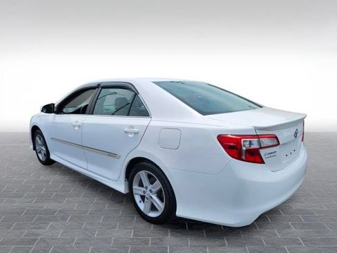 Used 2014 Toyota Camry SE w/ Fleet Convenience Package FWD image 5