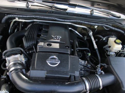 Used 2017 Nissan Frontier Desert Runner image 35