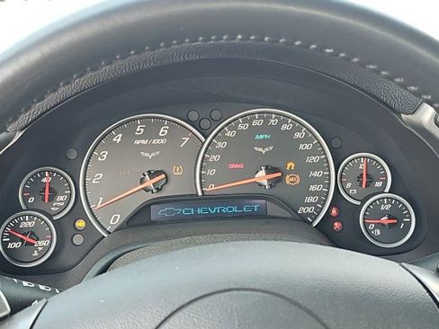 Used 2006 Chevrolet Corvette Convertible w/ Preferred Equipment Group image 32