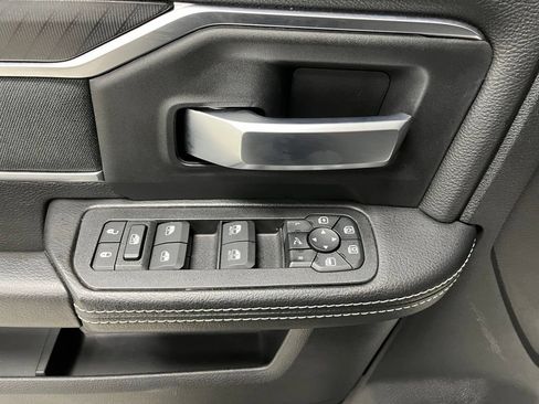 Used 2025 RAM 2500 Big Horn AWD/4WD image 21