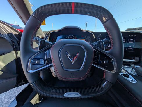 Used 2025 Chevrolet Corvette Z06 image 19