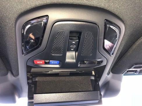 Used 2022 Subaru Outback Wilderness image 28