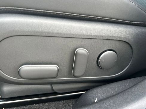 New 2025 Hyundai Ioniq 5 SEL image 9